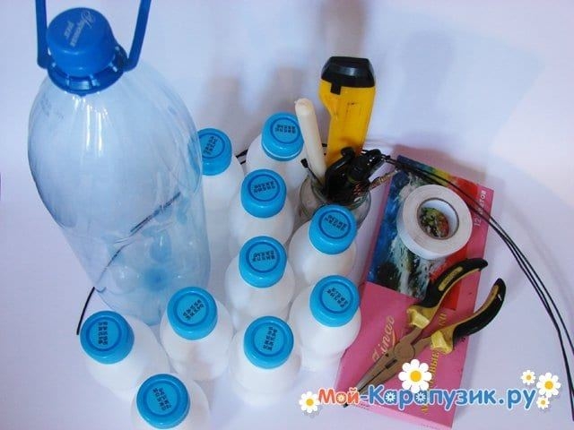 Ландыши из пластиковых бутылок