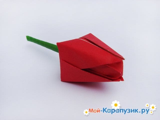 Поделка букета разноцветных тюльпанов из бумаги - фото 22